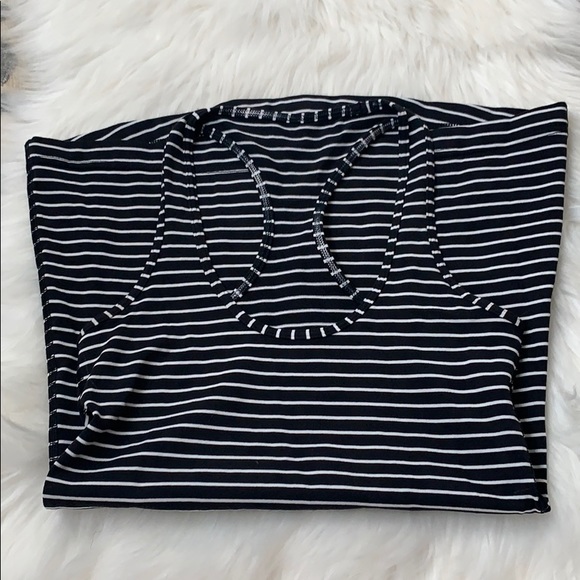 Lululemon cool racer back striped tank-size 4 - Picture 3 of 5